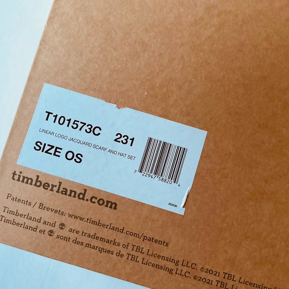 TIMBERLAND Men's Jacquard Scarf & Beanie/Hat Gift Set NIB - Picture 4 of 6